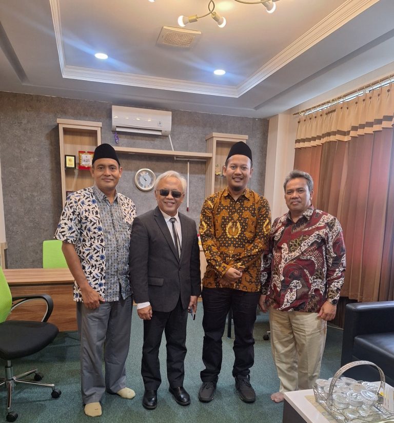 Perjanjian Kerjasama Pascasarjana UIN Siber Syekh Nurjati Cirebon X Prodi HKI Pascasarjana IAIN Ambon
