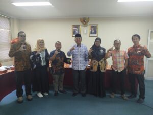 BENCHMARKING UNIVERSITAS NEGERI SURABAYA DAN UIN SIBER SYEKH NURJATI CIREBON KAMIS, 24 OKTOBER 2024