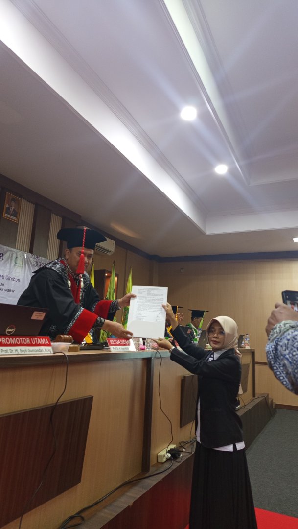 𝗦𝗶𝗱𝗮𝗻𝗴 𝗨𝗷𝗶𝗮𝗻 𝗧𝗲𝗿𝗯𝘂𝗸𝗮 𝗗𝗶𝘀𝗲𝗿𝘁𝗮𝘀𝗶 𝗚𝗲𝗹𝗼𝗺𝗯𝗮𝗻𝗴 𝗫𝗩𝗜𝗹 𝗣𝗿𝗼𝗴𝗿𝗮𝗺 𝗗𝗼𝗸𝘁𝗼𝗿 𝗣𝗮𝘀𝗰𝗮𝘀𝗮𝗿𝗷𝗮𝗻𝗮 𝗨𝗜𝗡 𝗦𝗶𝗯𝗲𝗿 𝗦𝘆𝗲𝗸𝗵 𝗡𝘂𝗿𝗷𝗮𝘁𝗶 𝗖𝗶𝗿𝗲𝗯𝗼𝗻 𝗦𝘂𝗸𝘀𝗲𝘀 𝗗𝗶𝗴𝗲𝗹𝗮𝗿