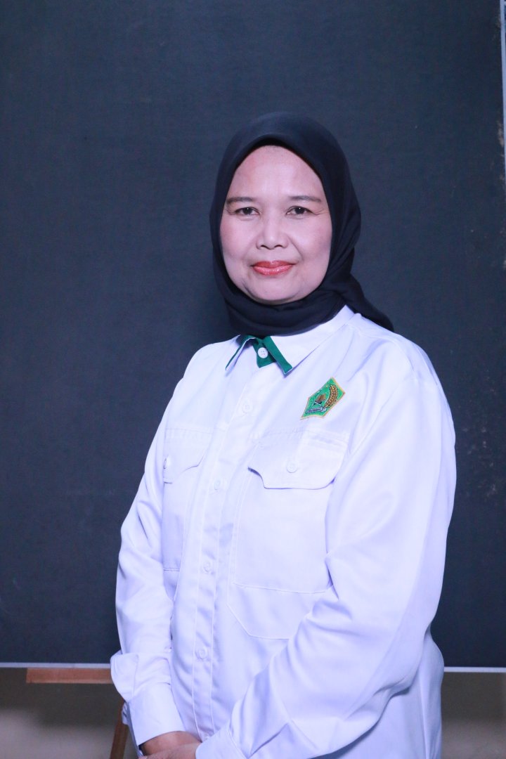 Dr. Mumun Munawwaroh, M. Si